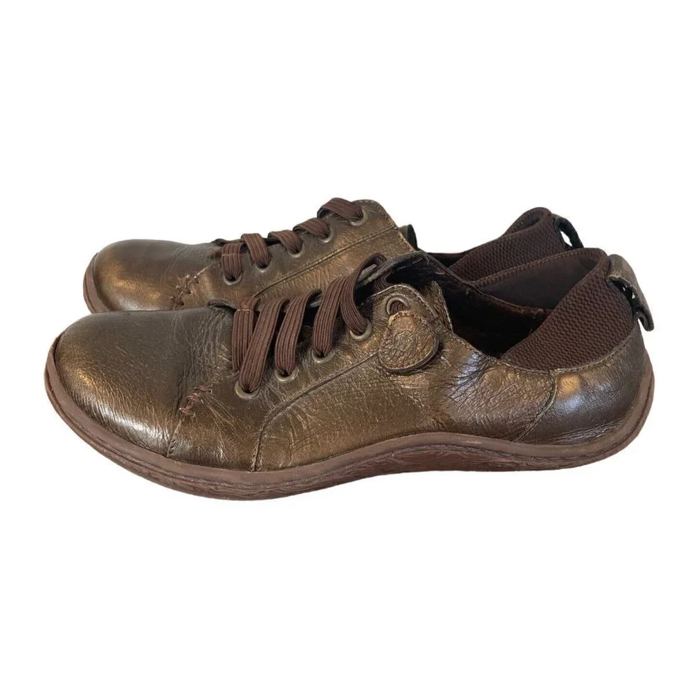 Boc Born Slip On Brown Sneakers Womens Size 8. Tennis Shoes Women Leather Bronze